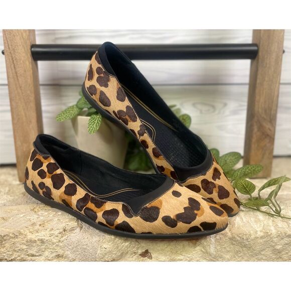 Cole Haan Shoes - Cole Haan Women's Jaguar Print Brown Ballet Flats Slip-On Cushioned  Size 10